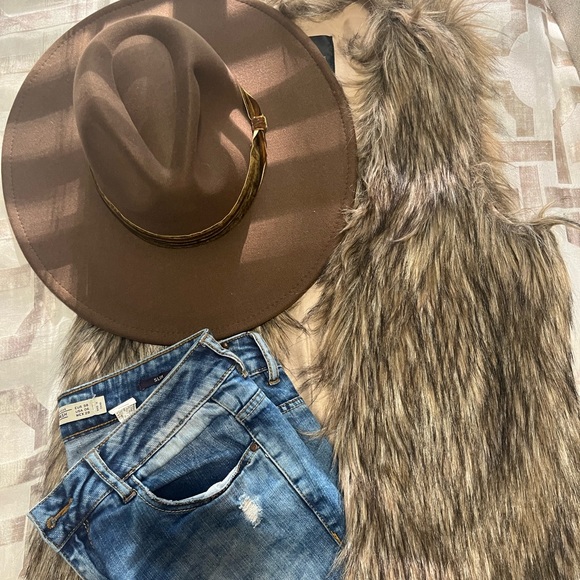 Dynamite Tops - 012 Dynamite Faux Fur Vest